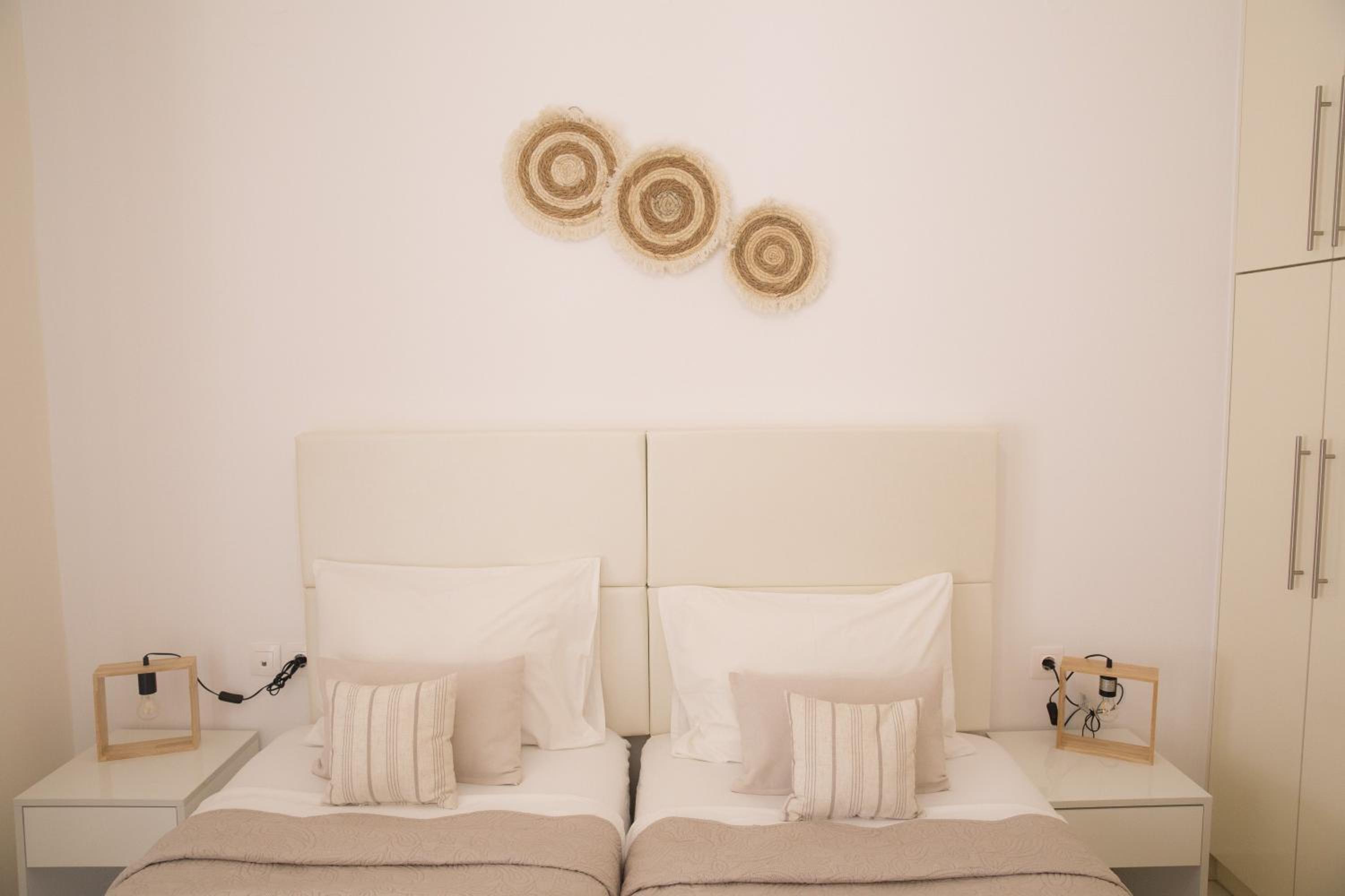 Diogenis Deluxe Apartment