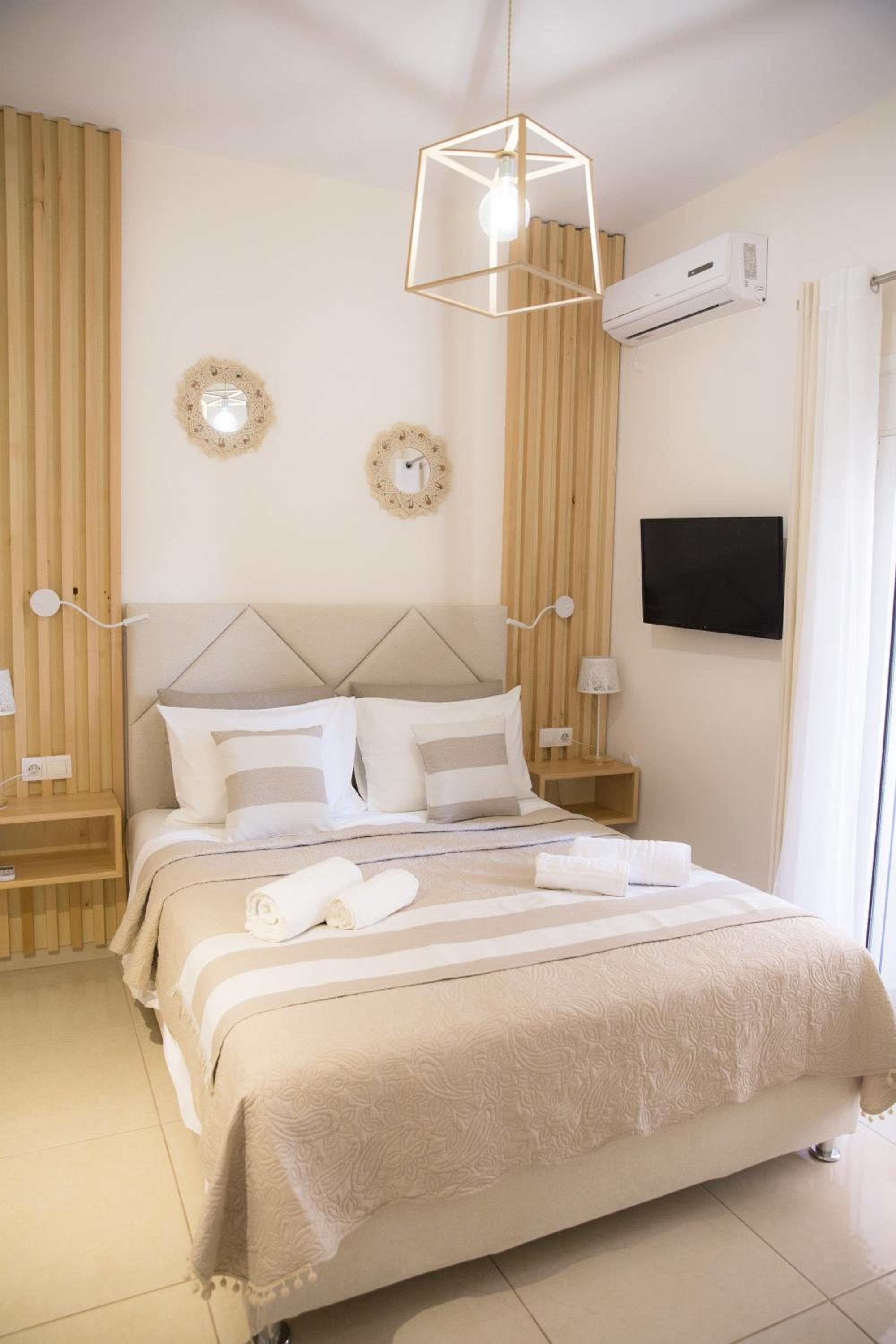 Diogenis Deluxe Apartment