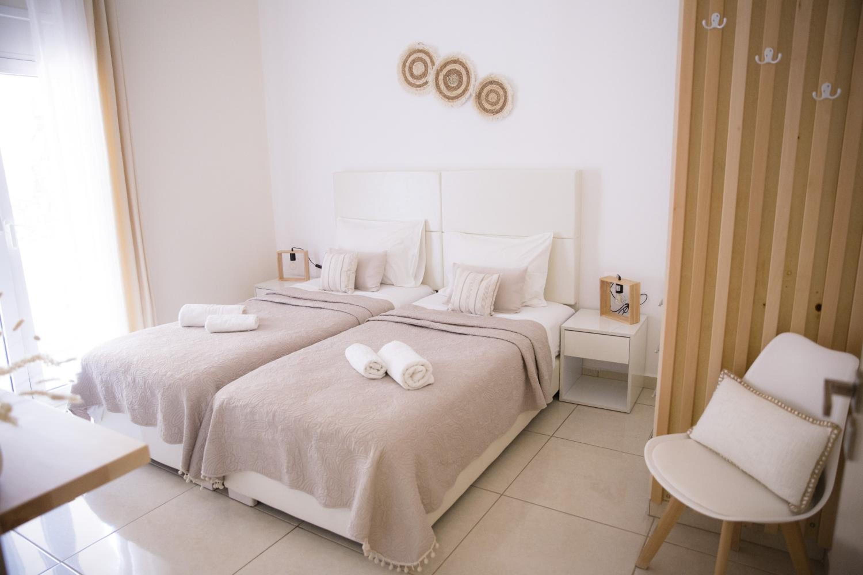 Diogenis Deluxe Apartment