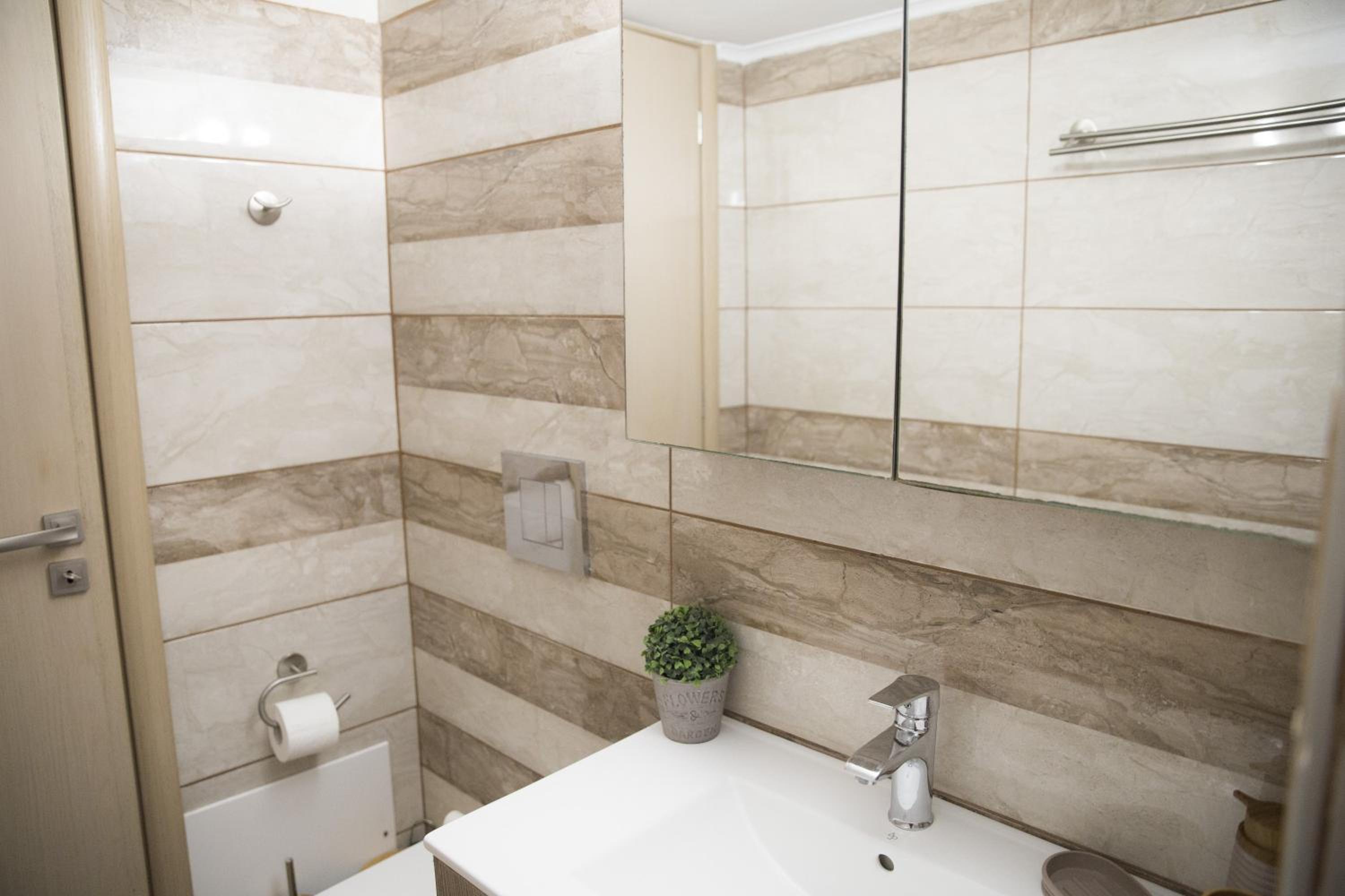 Diogenis Deluxe Apartment
