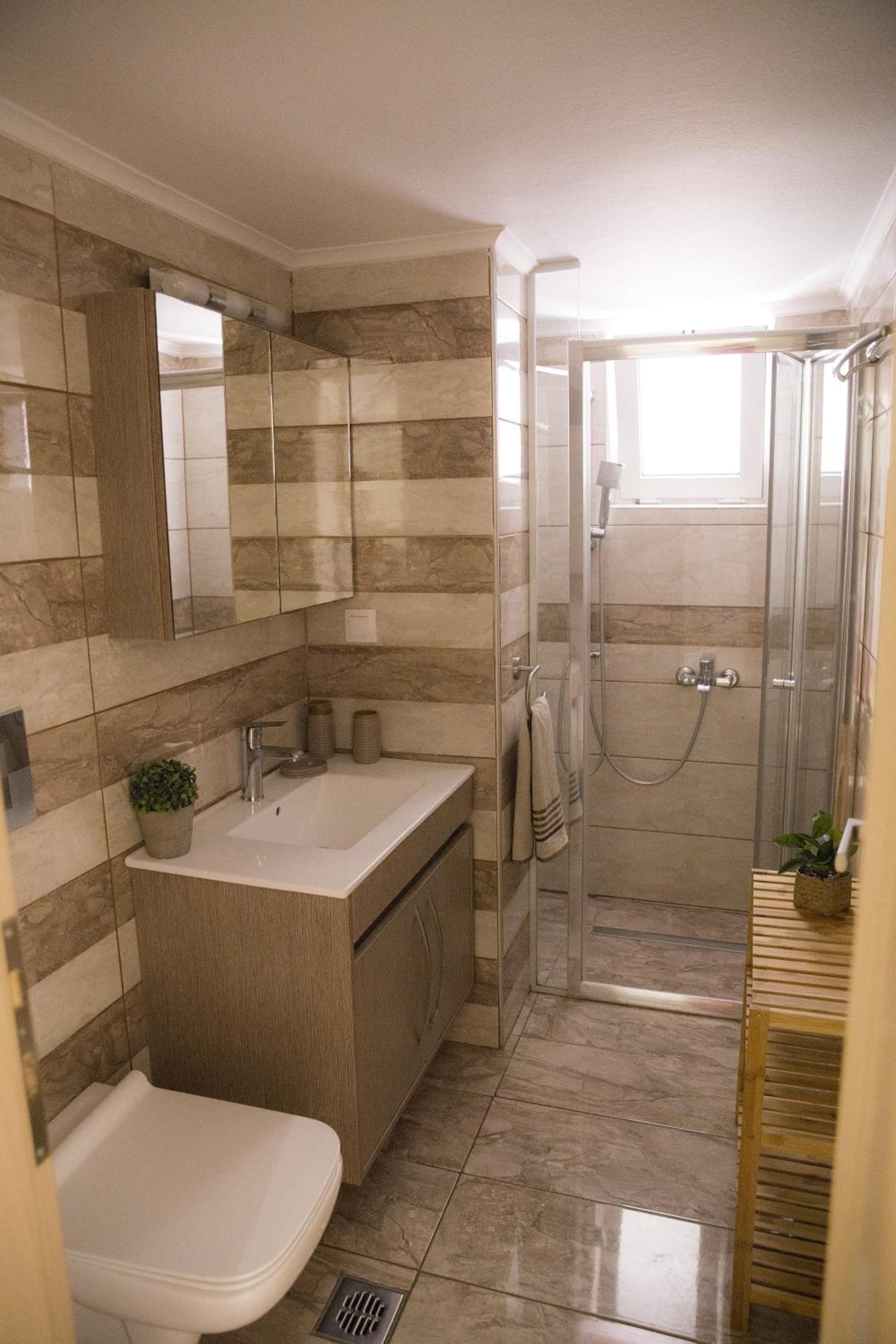 Diogenis Deluxe Apartment