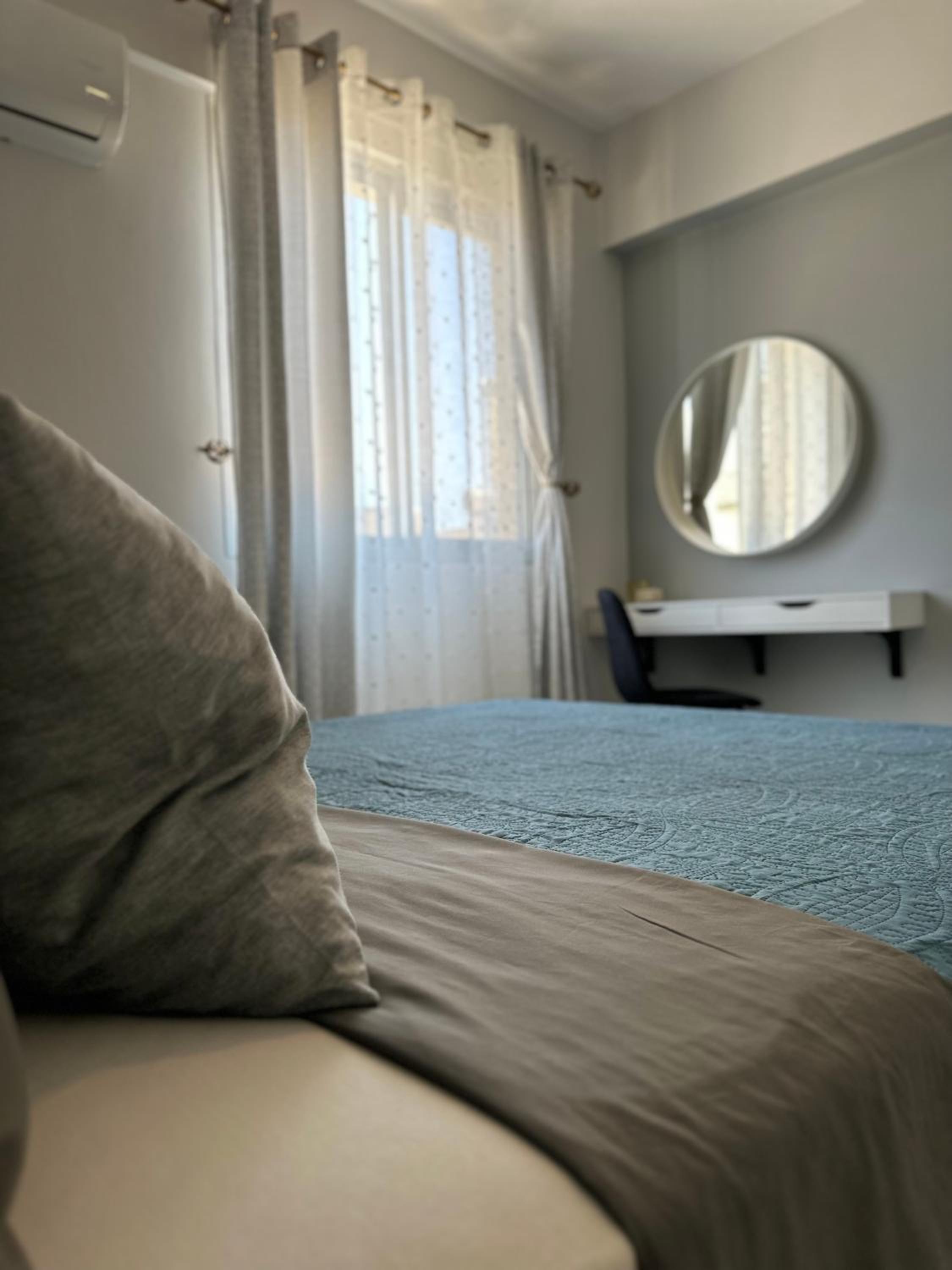 Sea view apartment near the beach