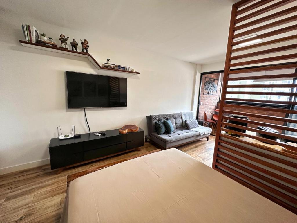Studio 7 Completo Centro com Garagem