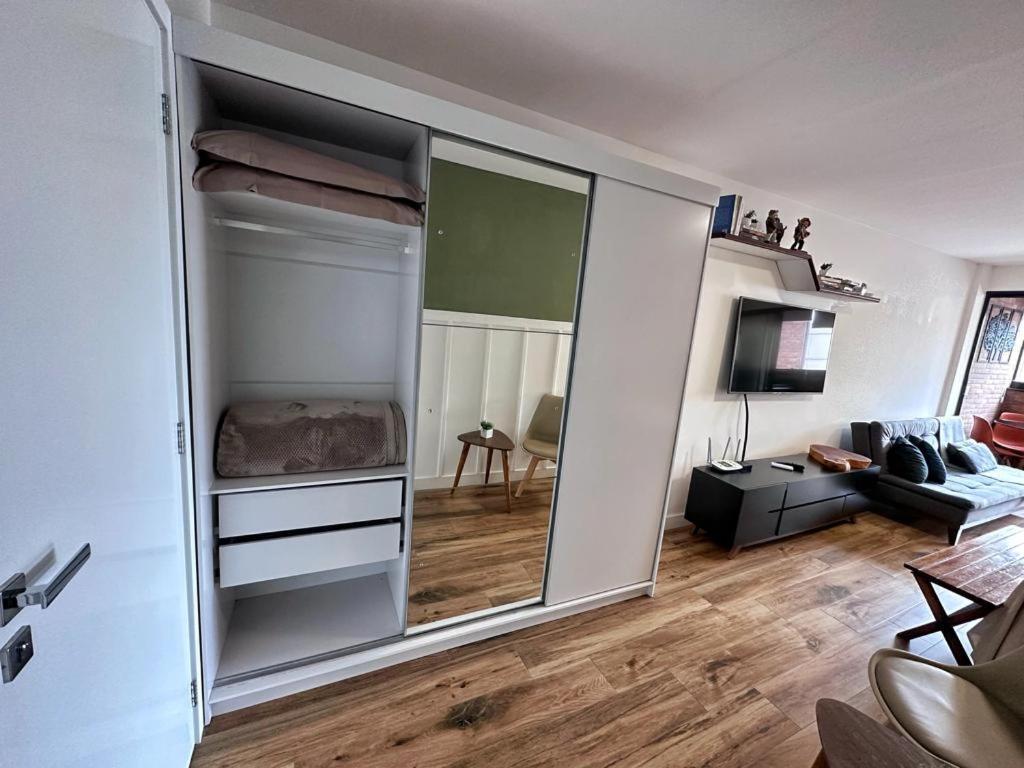 Studio 7 Completo Centro com Garagem