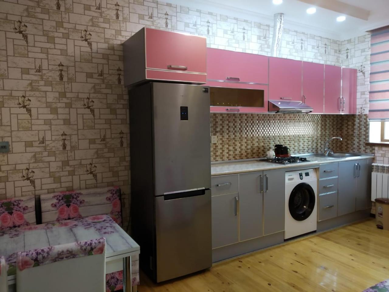 Elnur small villa