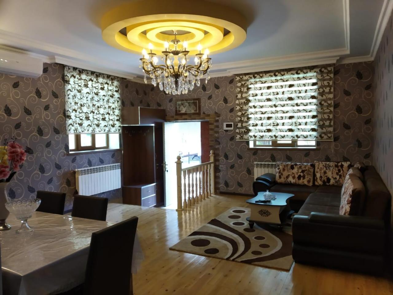 Elnur small villa