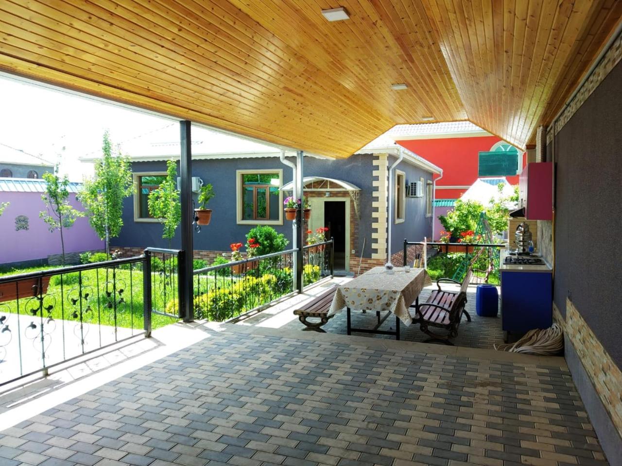 Elnur small villa