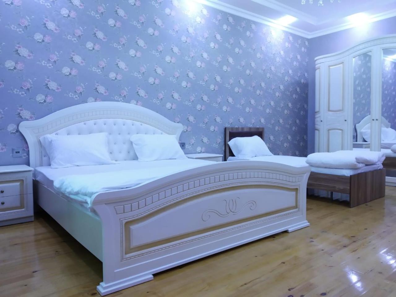 Elnur small villa