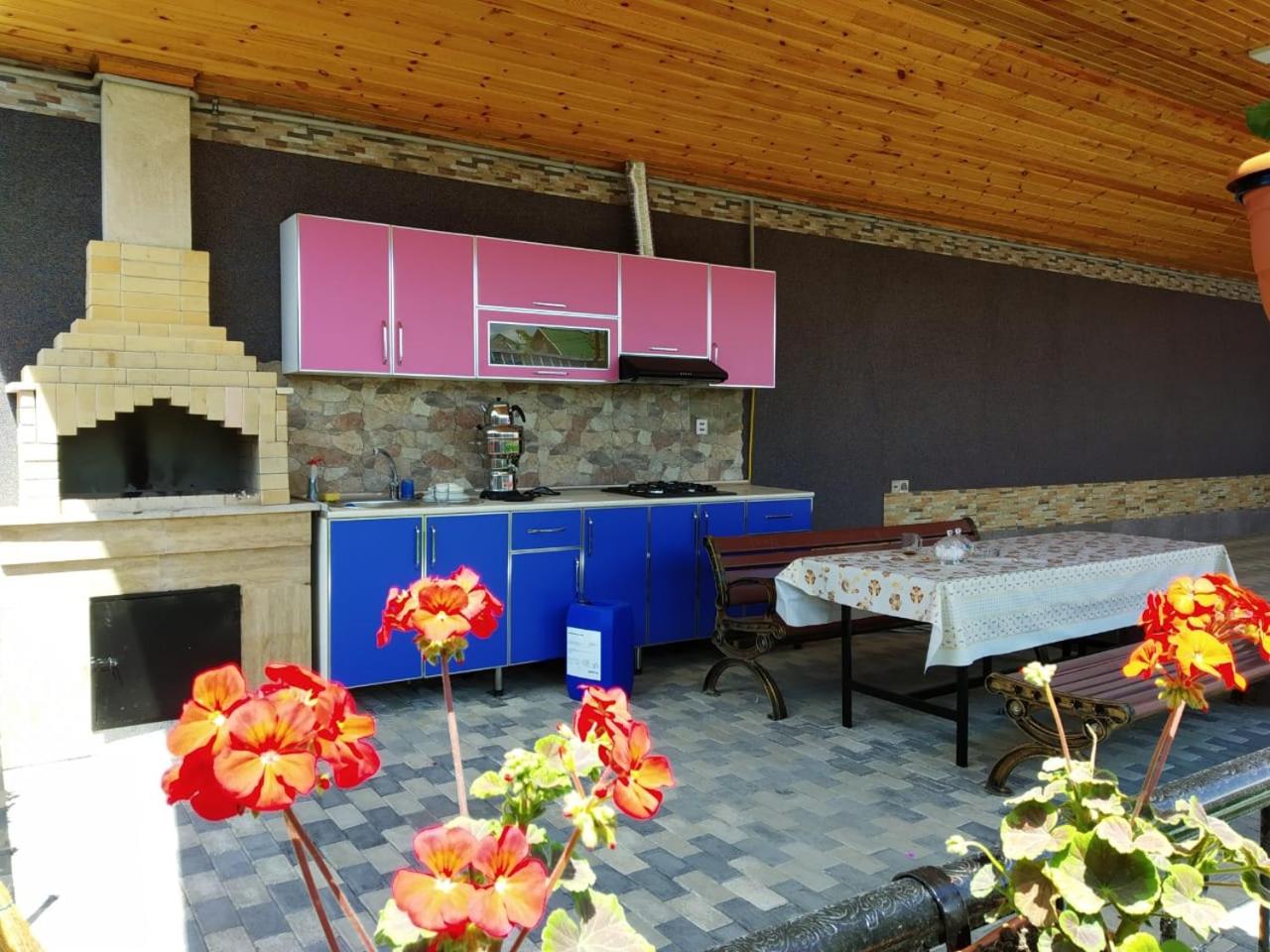 Elnur small villa