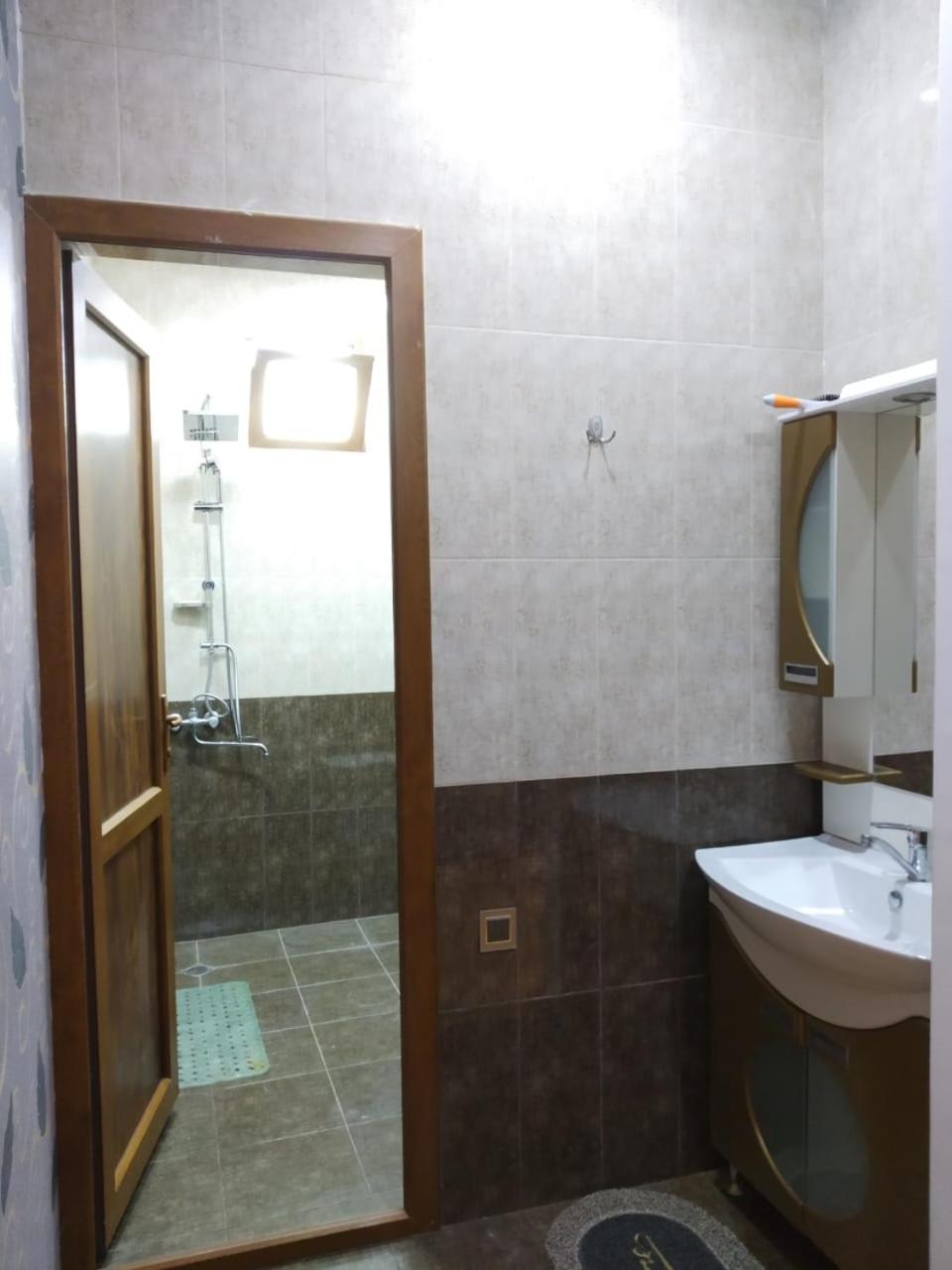 Elnur small villa