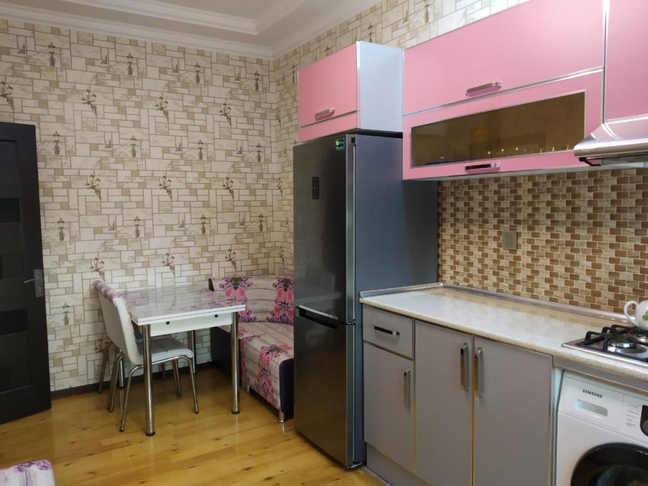 Elnur small villa