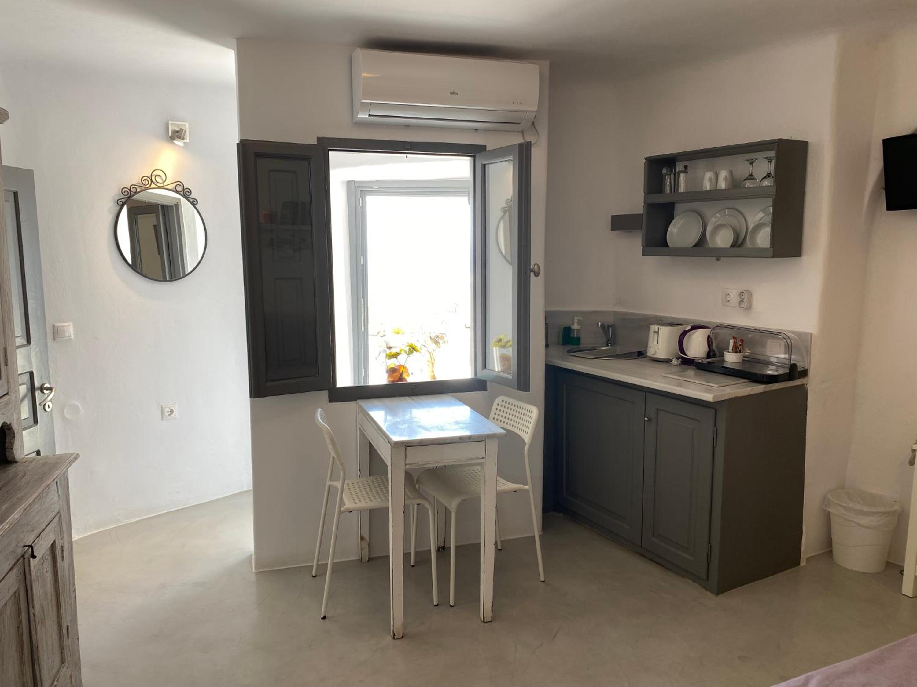 Oia Vacations - Theodora Suites - Property Image 107