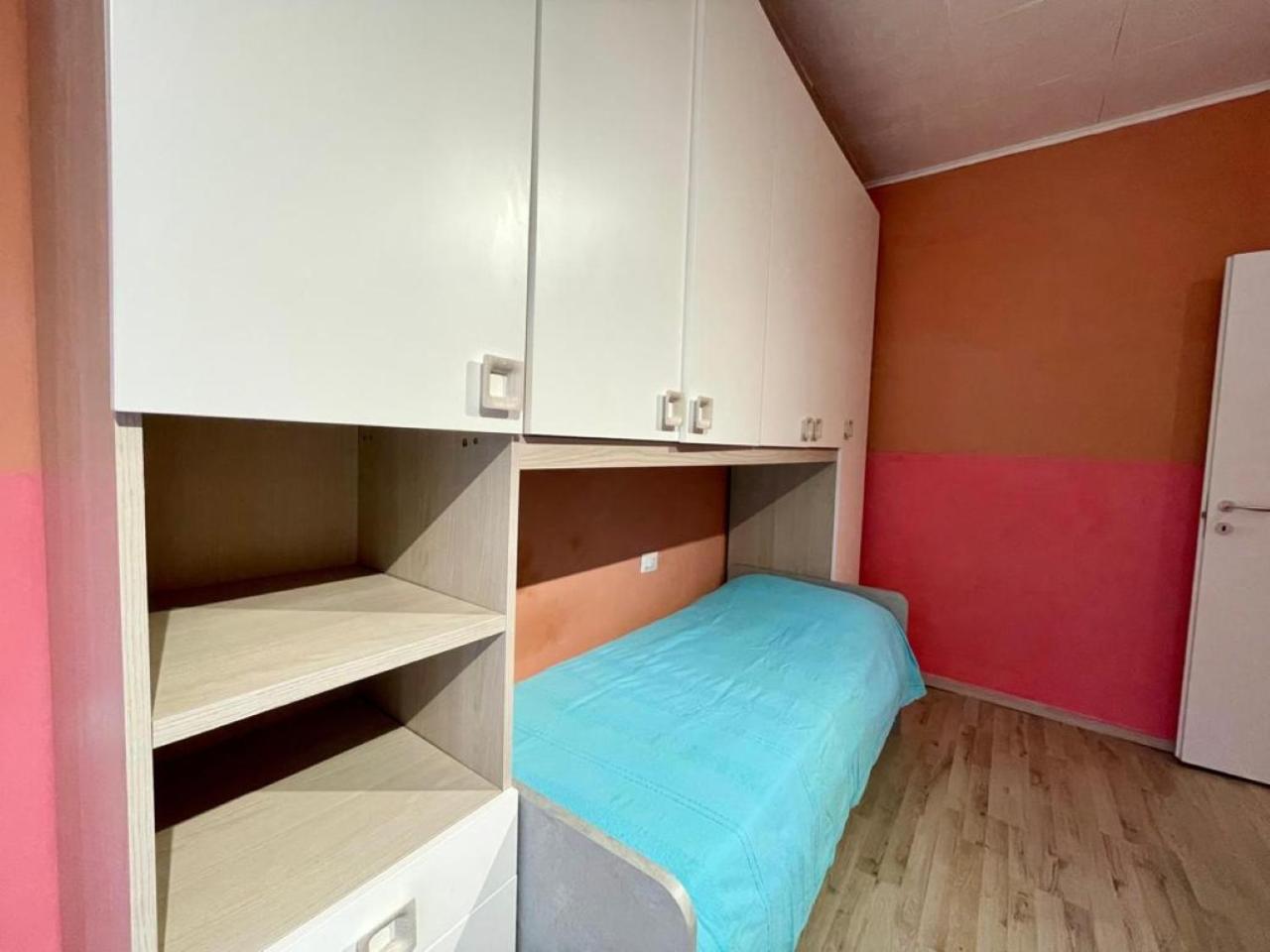 The Orange Housing in Como
