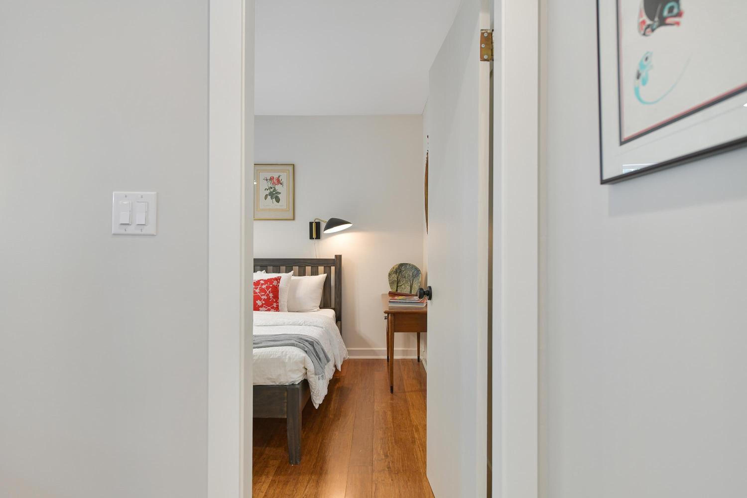The Bayside Cottage by EMR Vacation Rentals