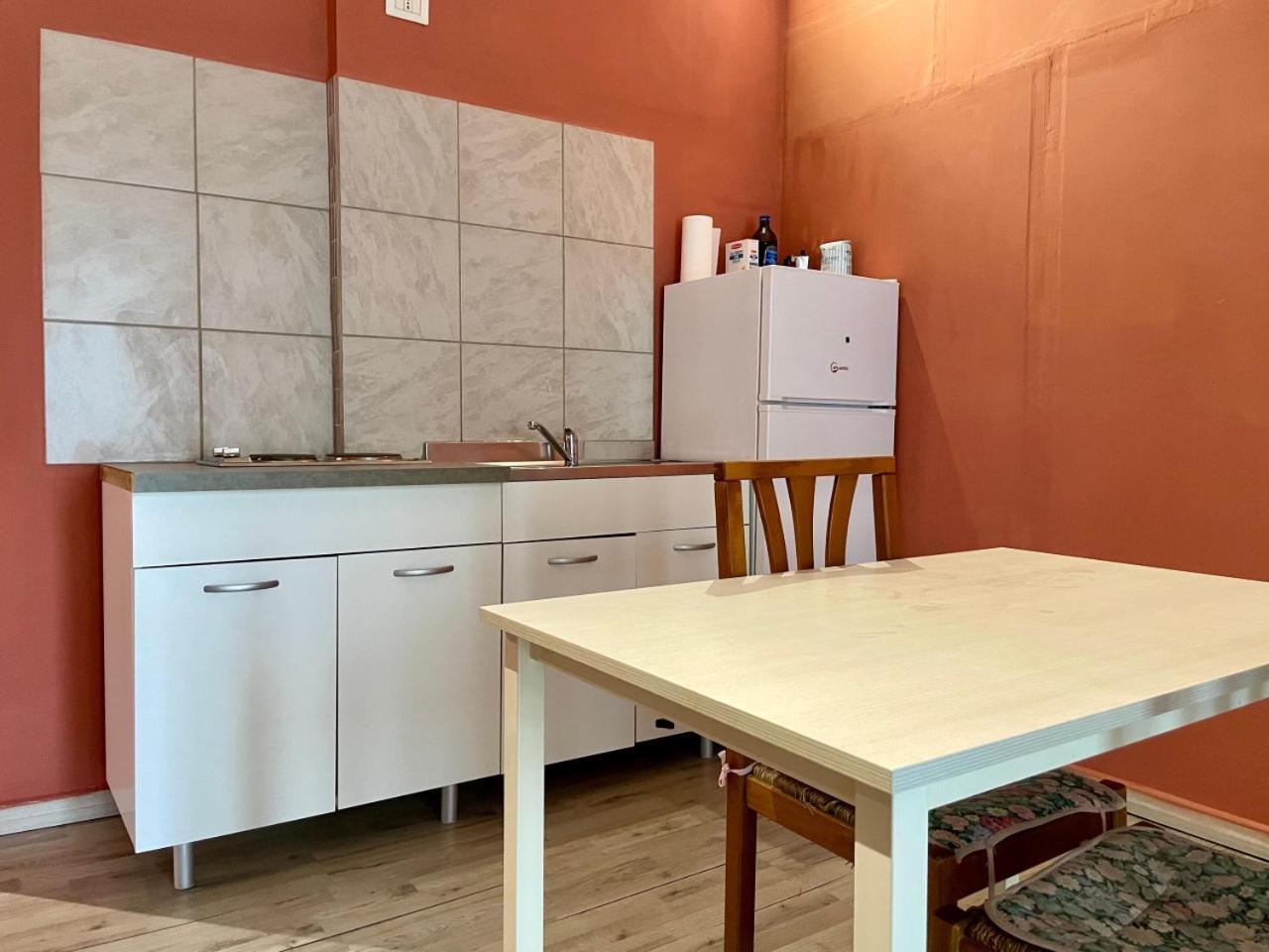 The Orange Housing in Como
