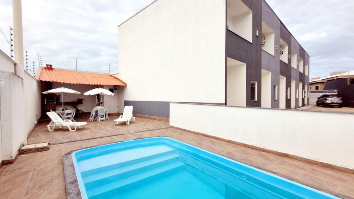 Apartamento em condomínio com 2 quartos para 6 pessoas