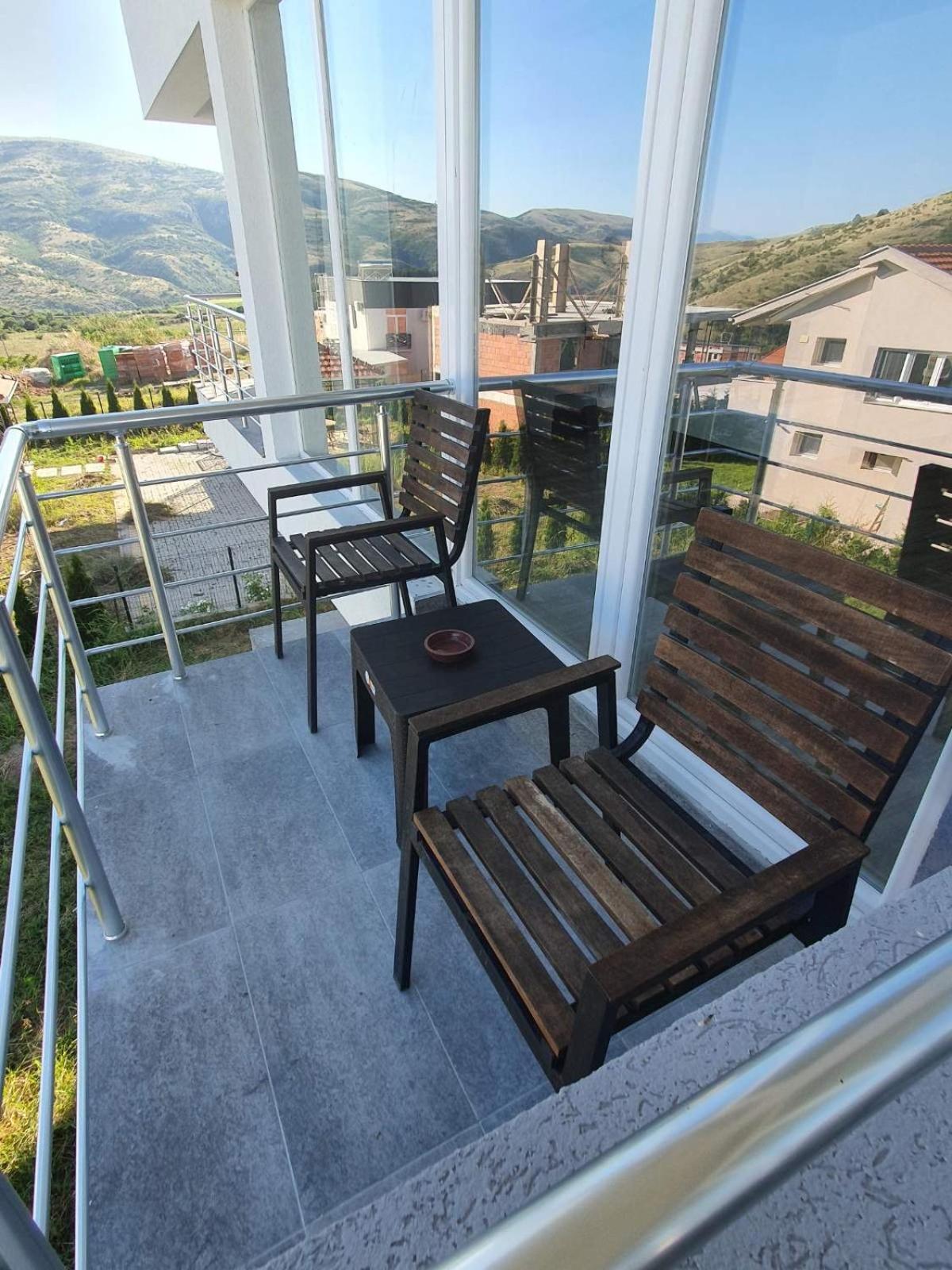 Vesna Lake Apartments