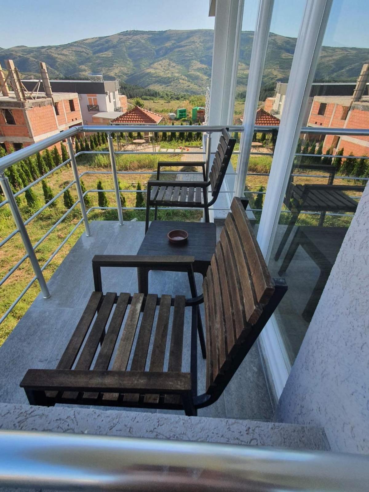 Vesna Lake Apartments