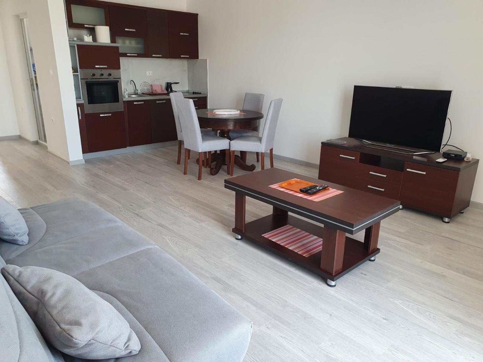 Vesna Lake Apartments