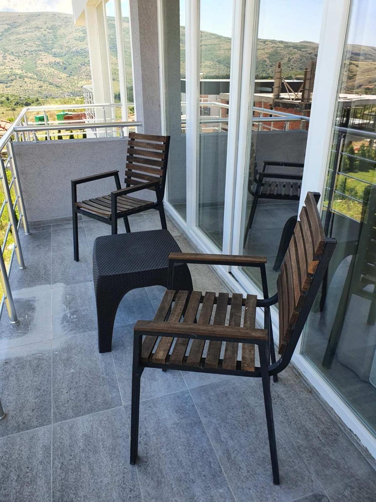 Vesna Lake Apartments