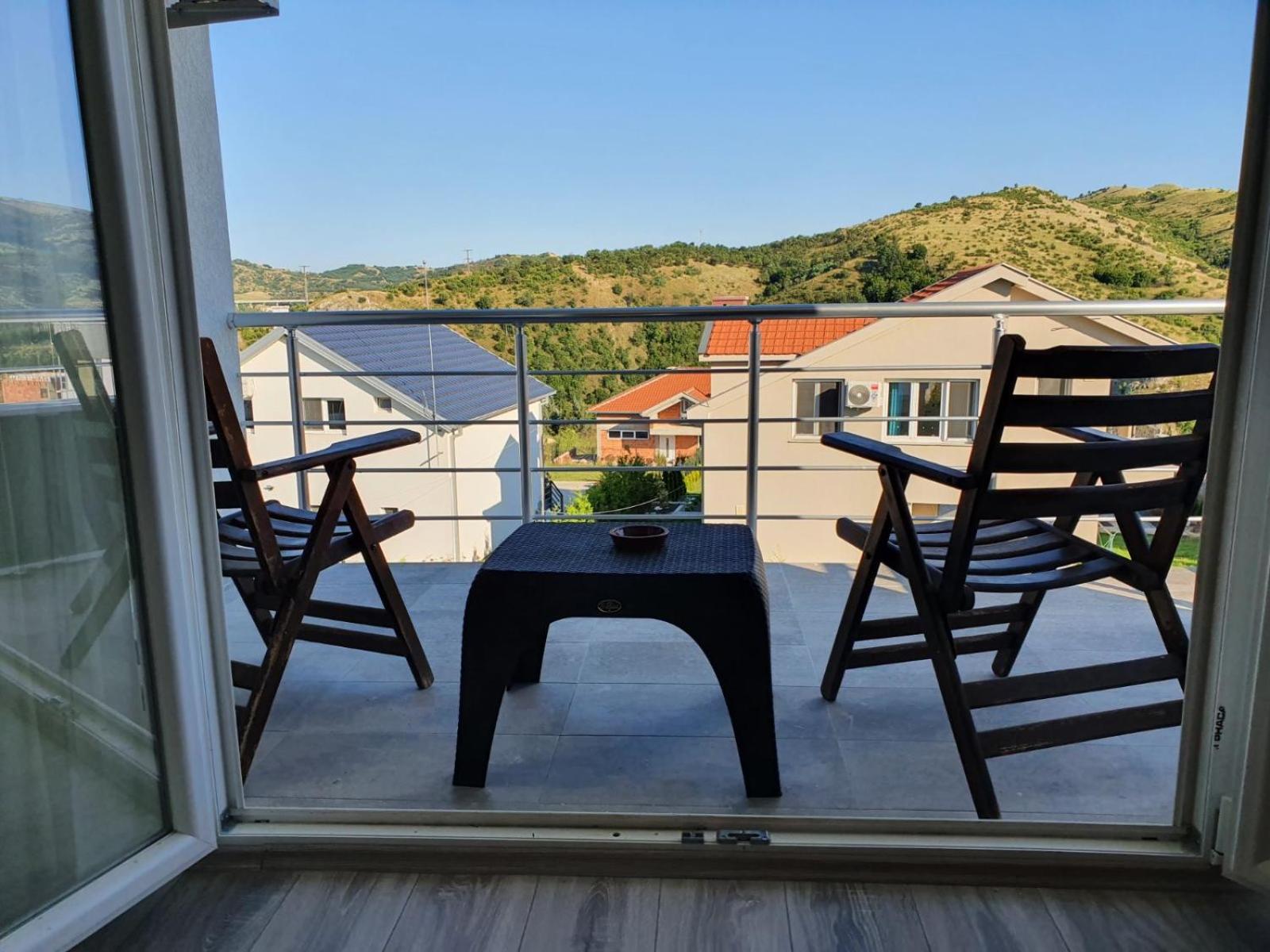 Vesna Lake Apartments