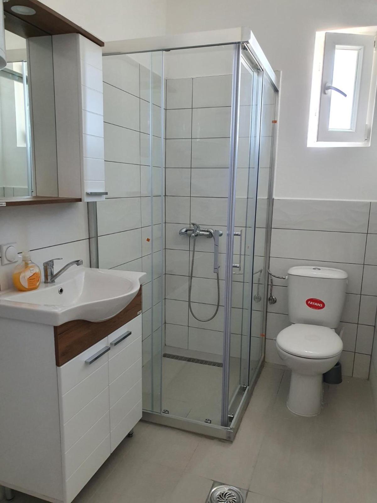 Vesna Lake Apartments
