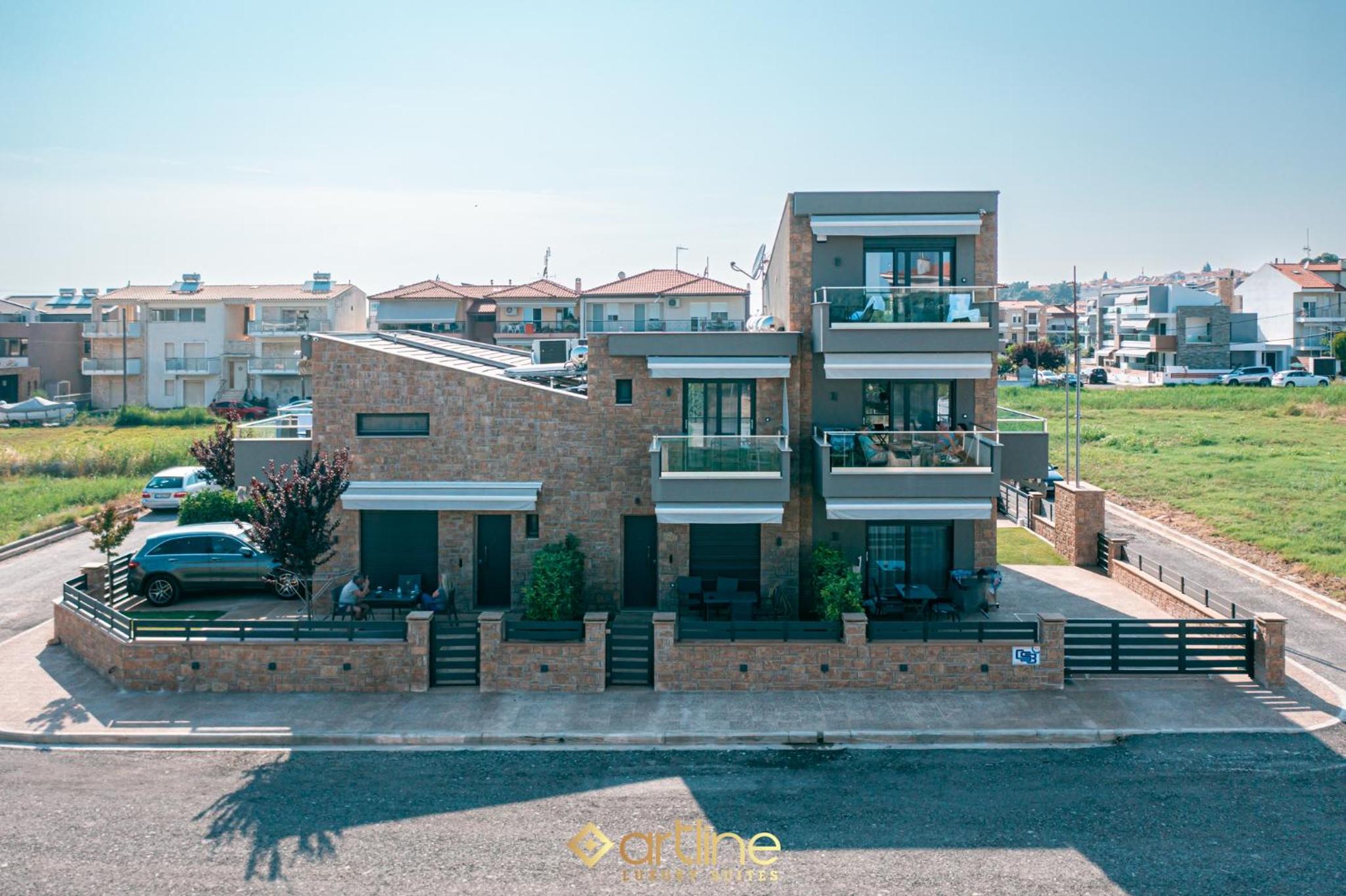 Artline Luxury Suites view 4