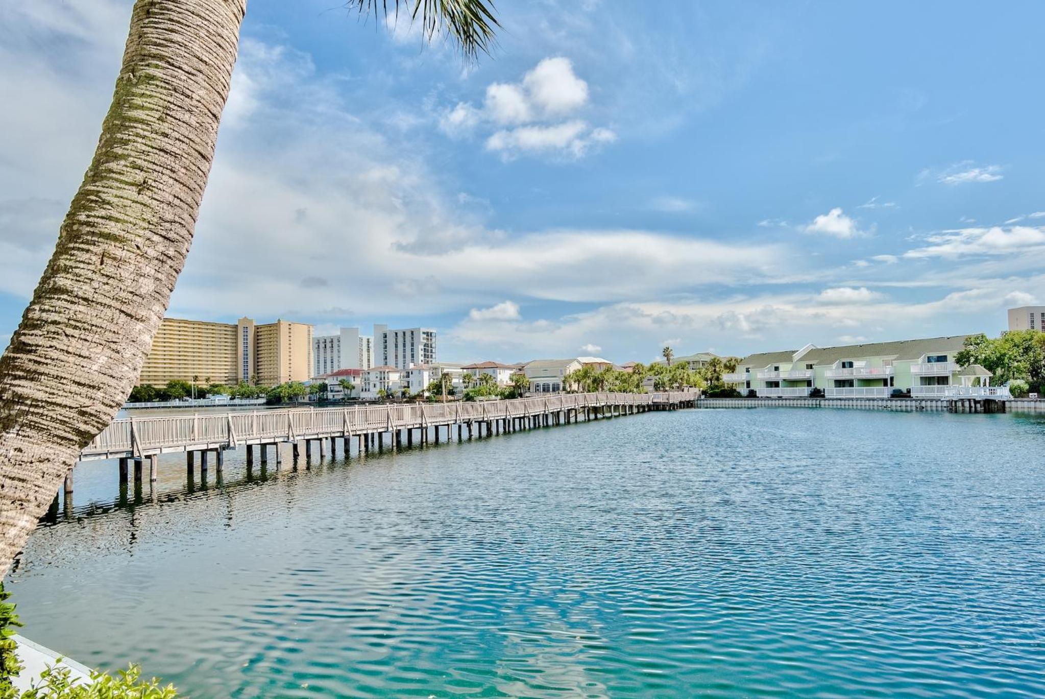 Southbay by the Gulf #51 - Walk to private beach in 3 min - Beach setup included - Spectacular lake views - Completely Remodeled 2BR/2.5BA Townhouse view 2