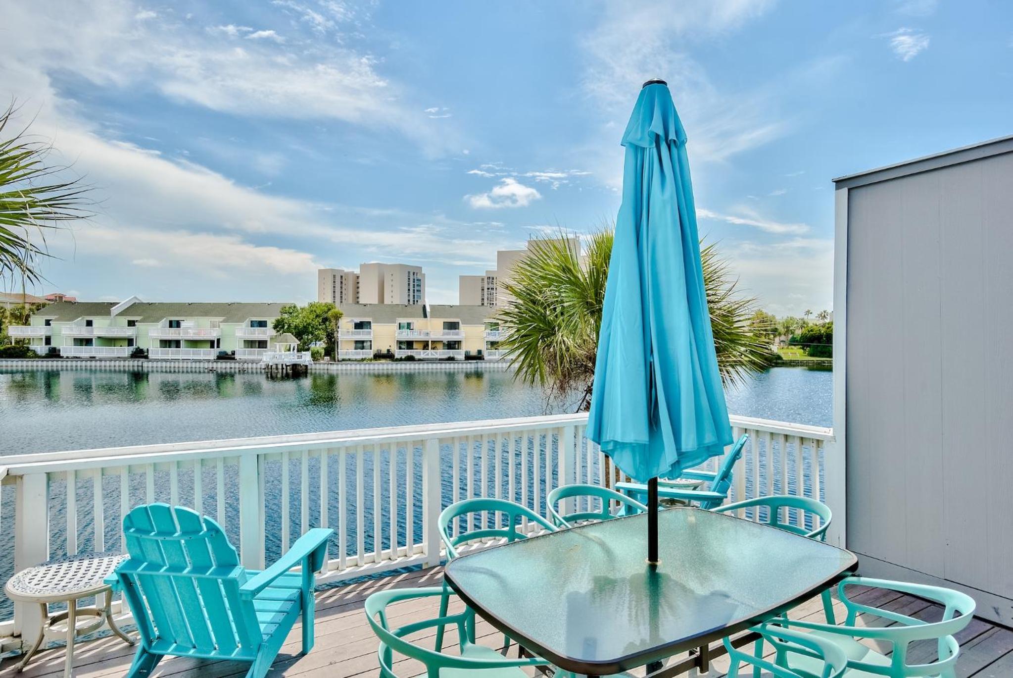 Southbay by the Gulf #51 - Walk to private beach in 3 min - Beach setup included - Spectacular lake views - Completely Remodeled 2BR/2.5BA Townhouse view 3