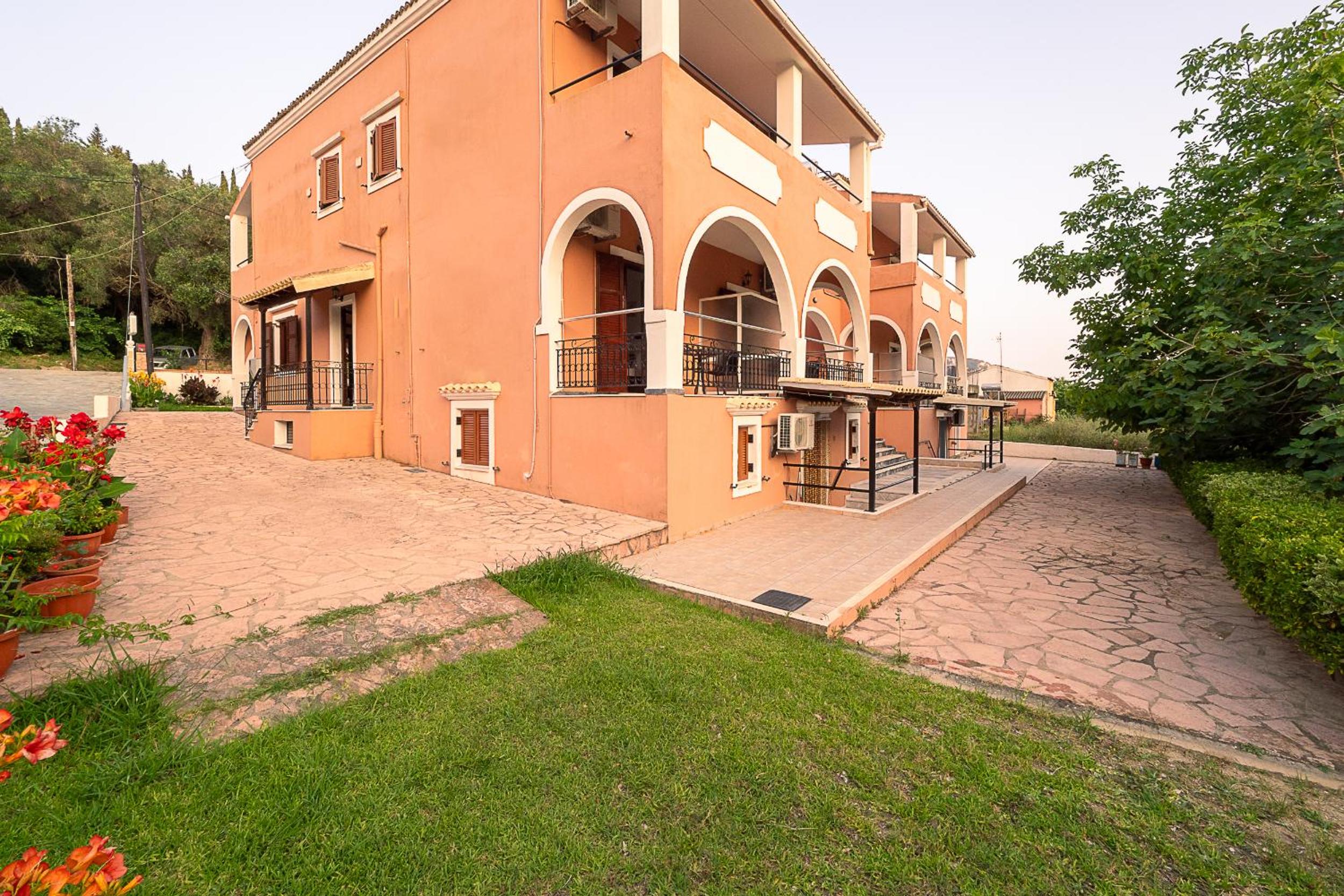 XENOFONTAS APARTMENTs