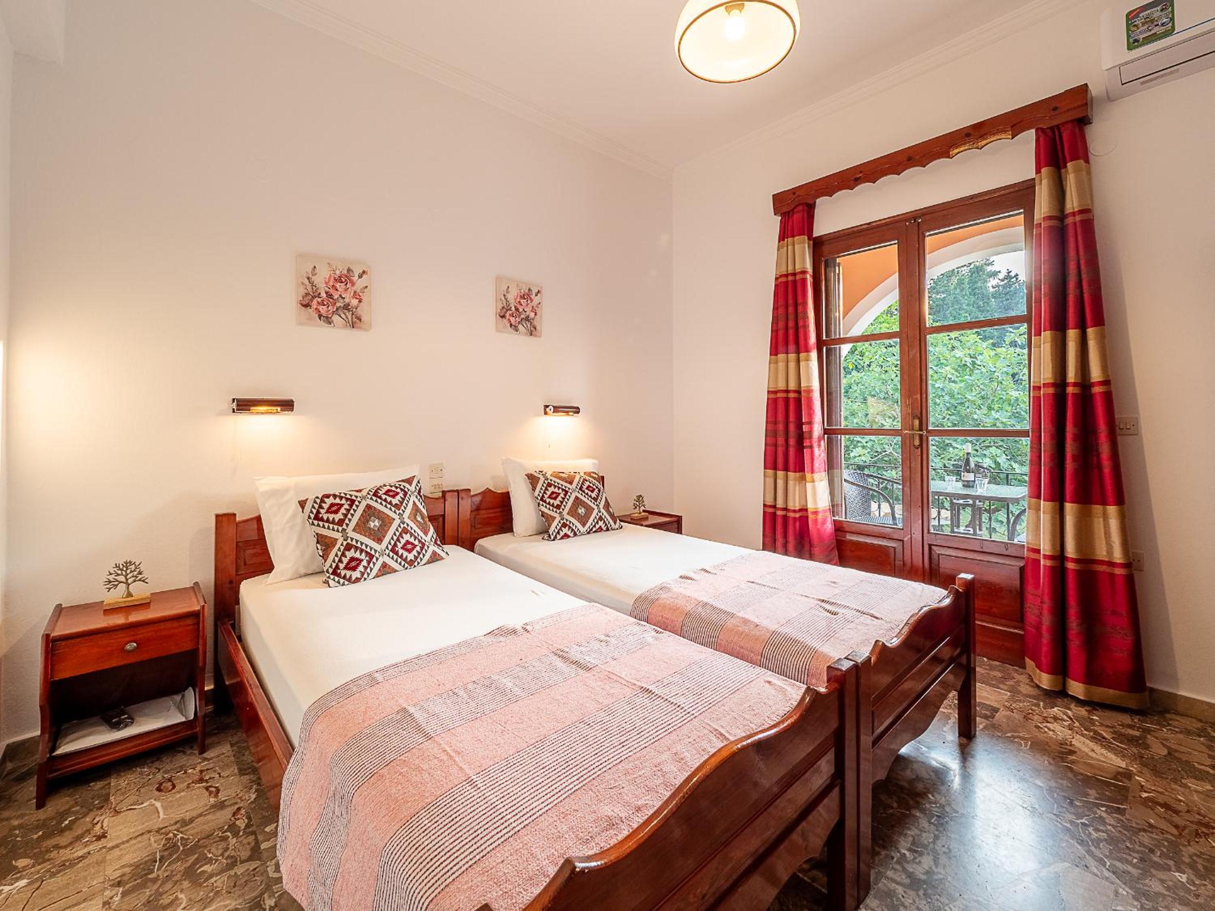 XENOFONTAS APARTMENTs