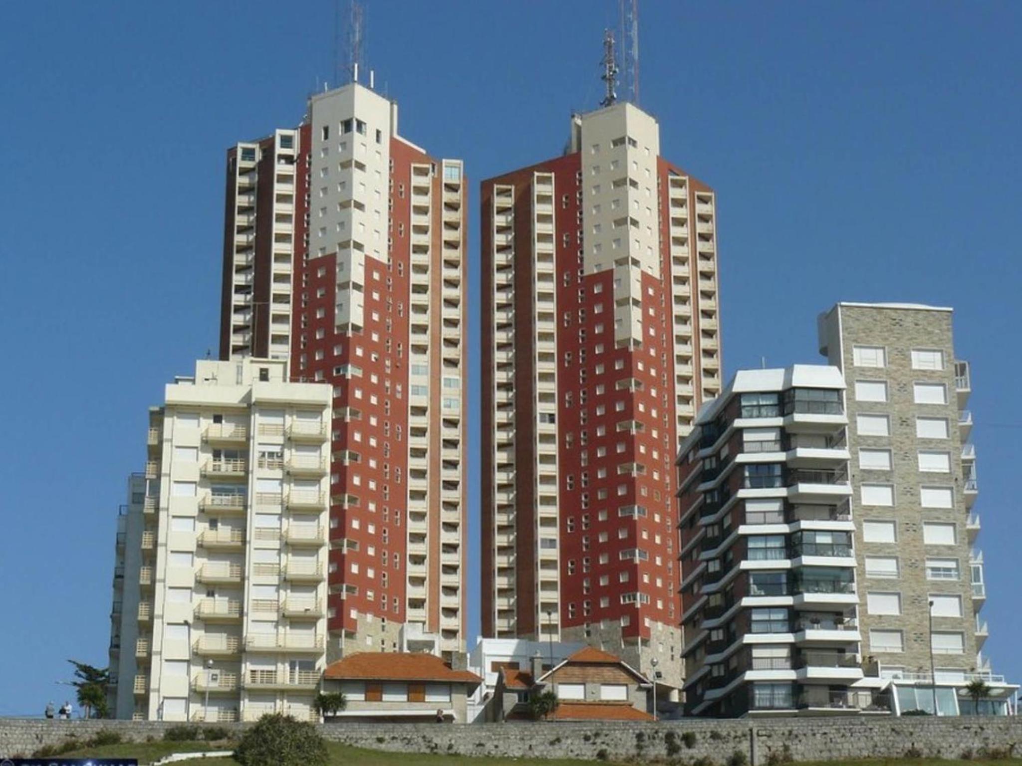 Torre Alberti Apartments