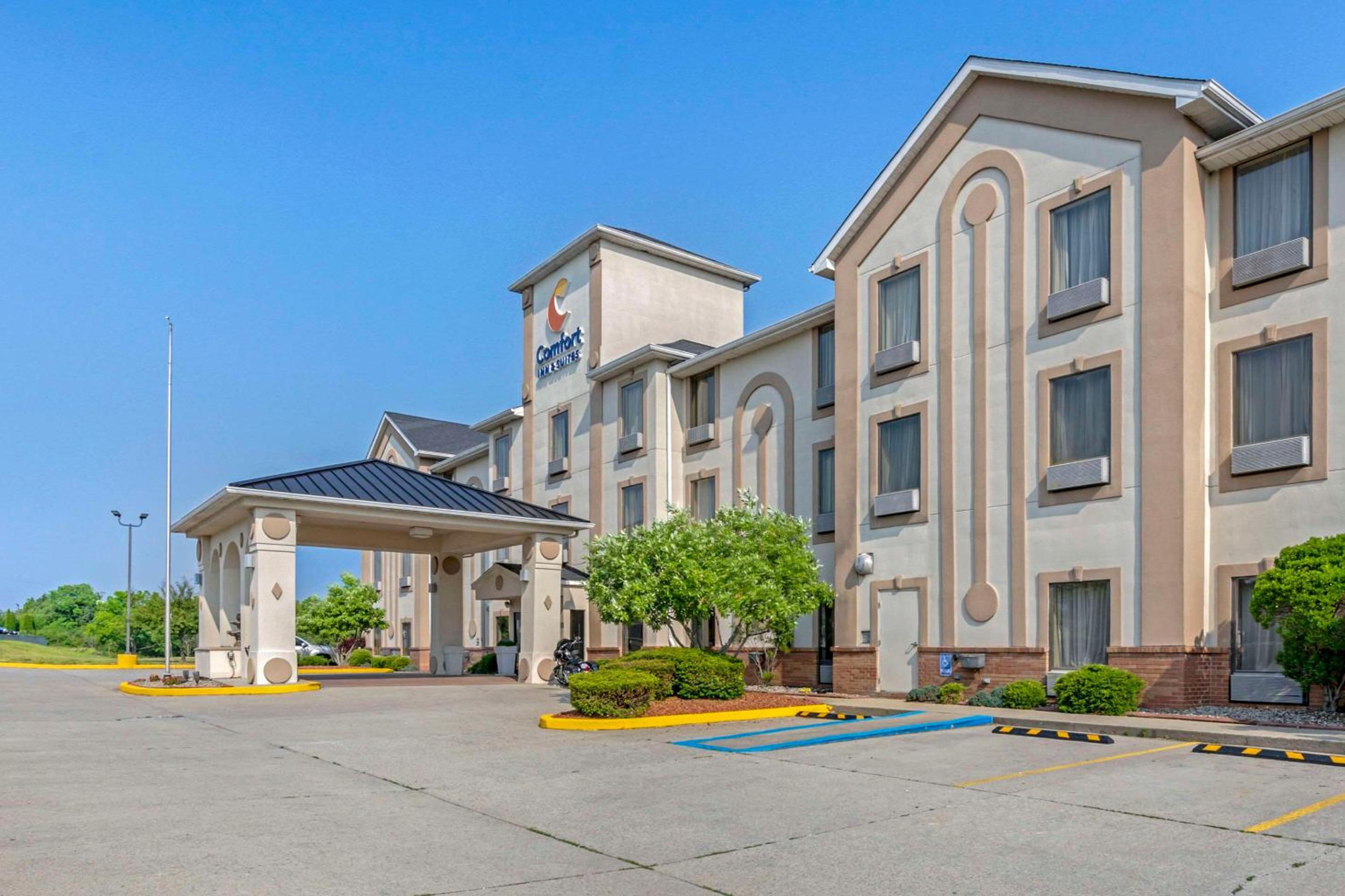 Comfort Inn & Suites La Grange - Louisville Area view 2