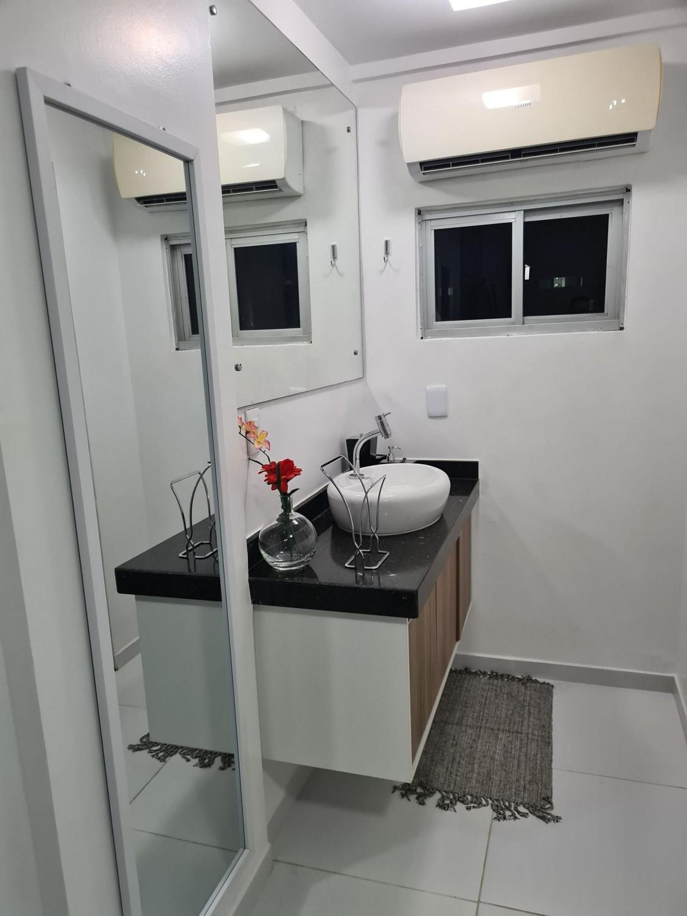 SEA TOWER 204 -Duplex Beira-Mar/quarto climatizado