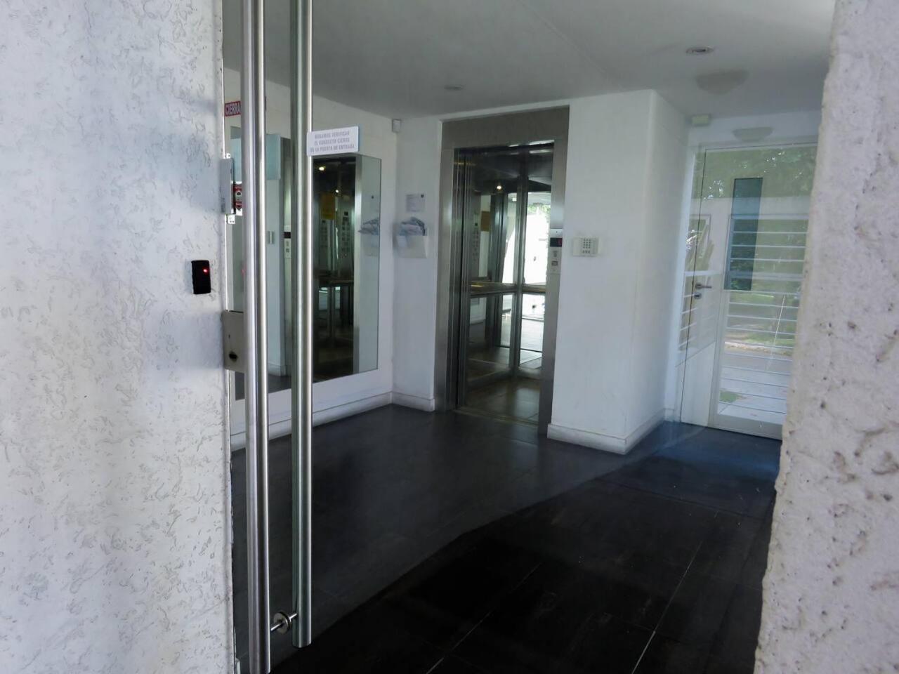 Espectacular Departamento Playa Grande/Golf Club Cochera Vista Moderno