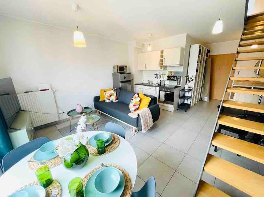 Charming Duplex in City Center with 2 Terraces - S6 view 5