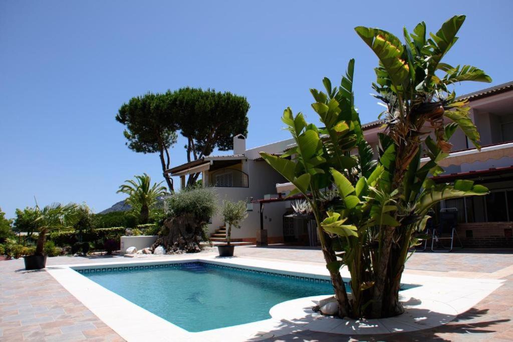 Chalet - Casa móvil Pinos - 3 beds, pool, private garden