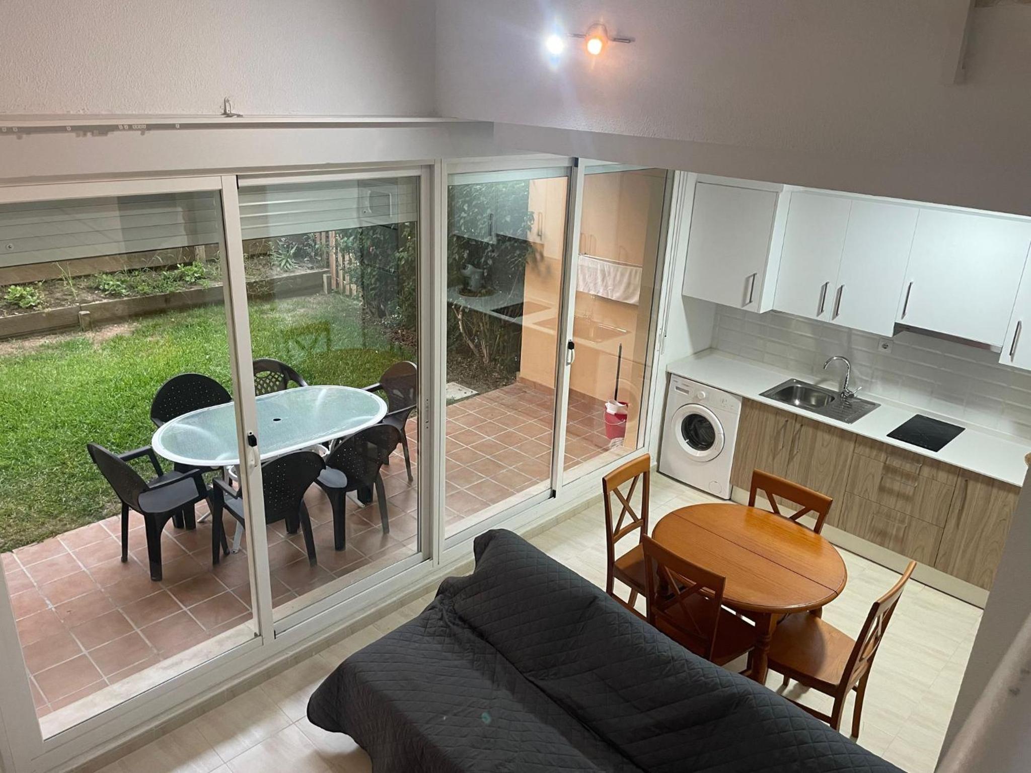 Apartamentos Inma Mayor en primera línea de playa, con Parking y Piscina view 4