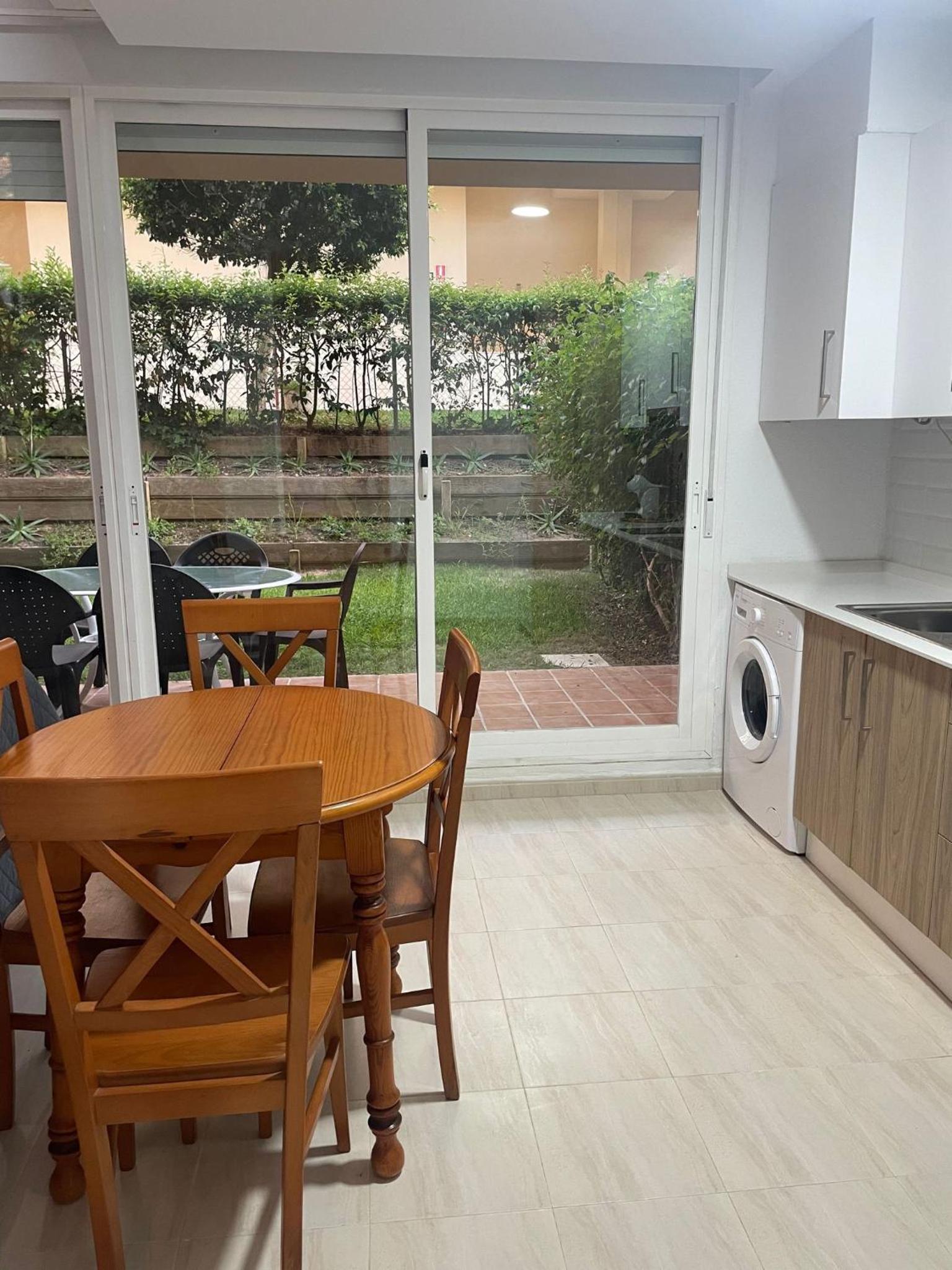 Apartamentos Inma Mayor en primera línea de playa, con Parking y Piscina view 5