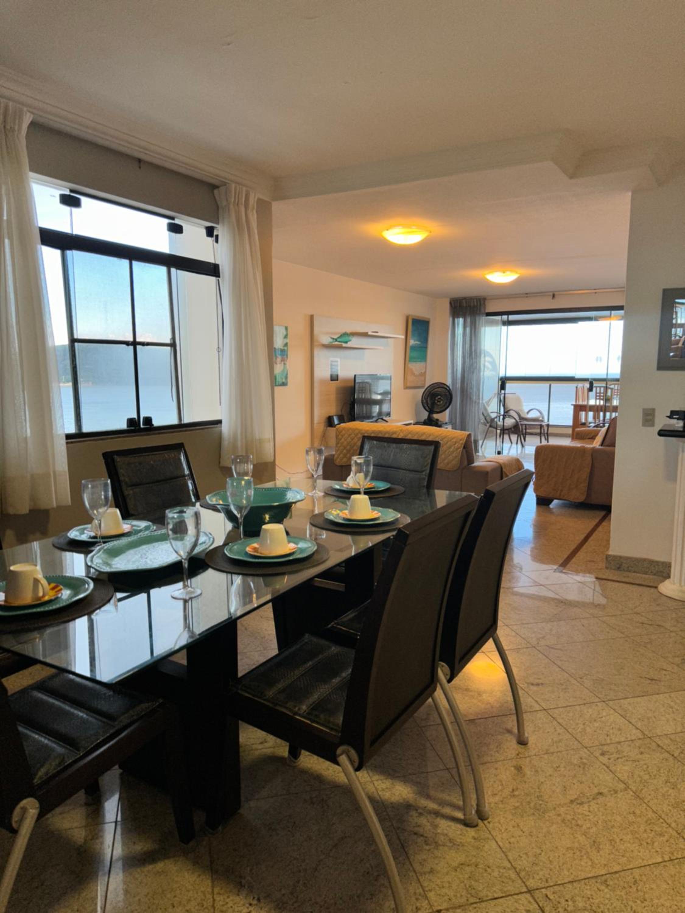 Apartamento de Frente ao Mar na Praia do Morro
