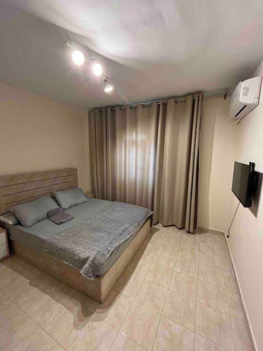 Enchanting garden studio fully airconditioned