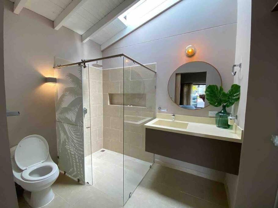 Spacious, comfy & prime location