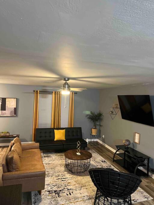Beautiful Home In Greenville view 2