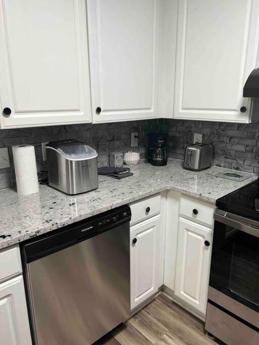 Beautiful Home In Greenville view 5