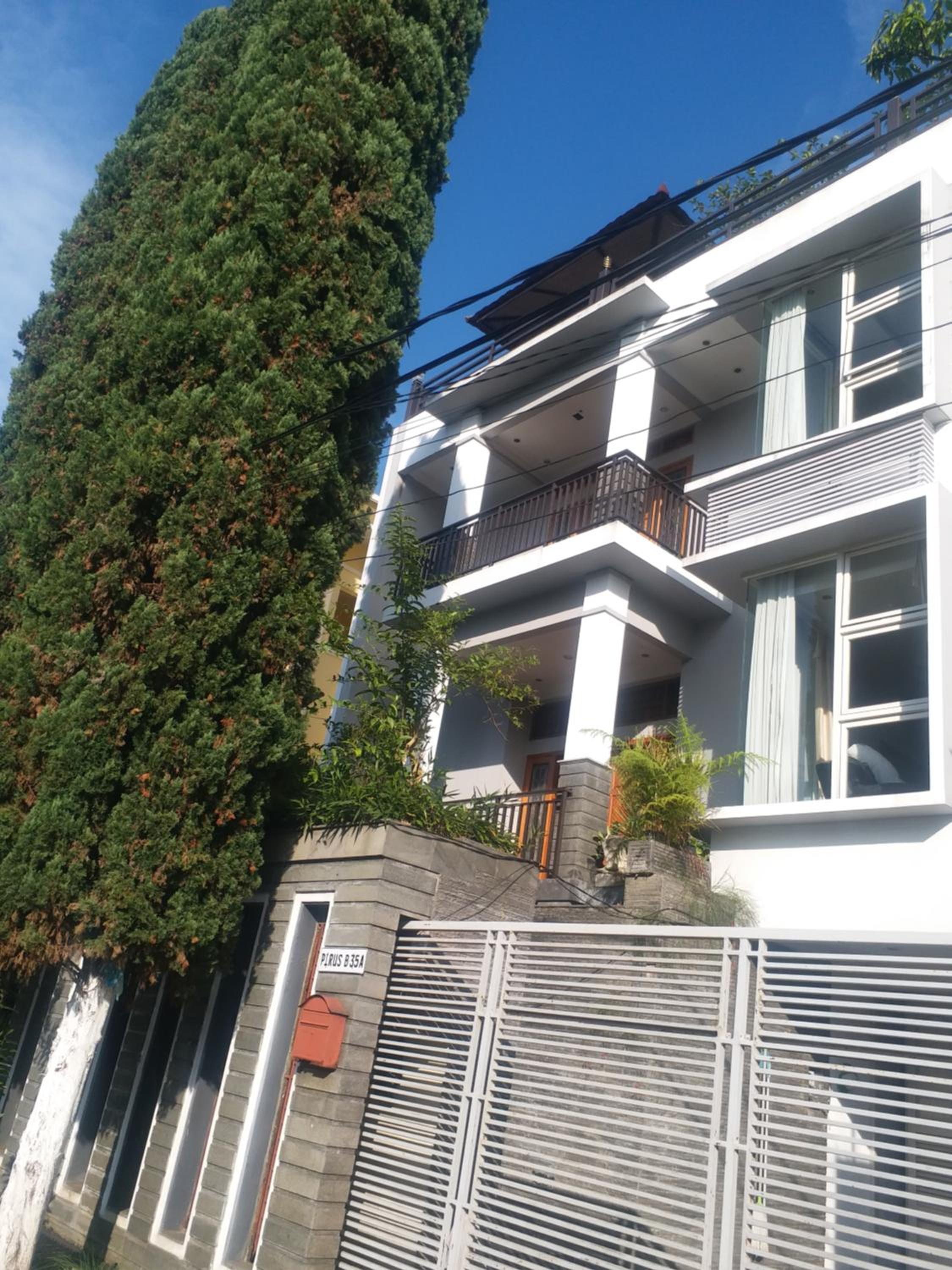Villa 3 Cemara view 2