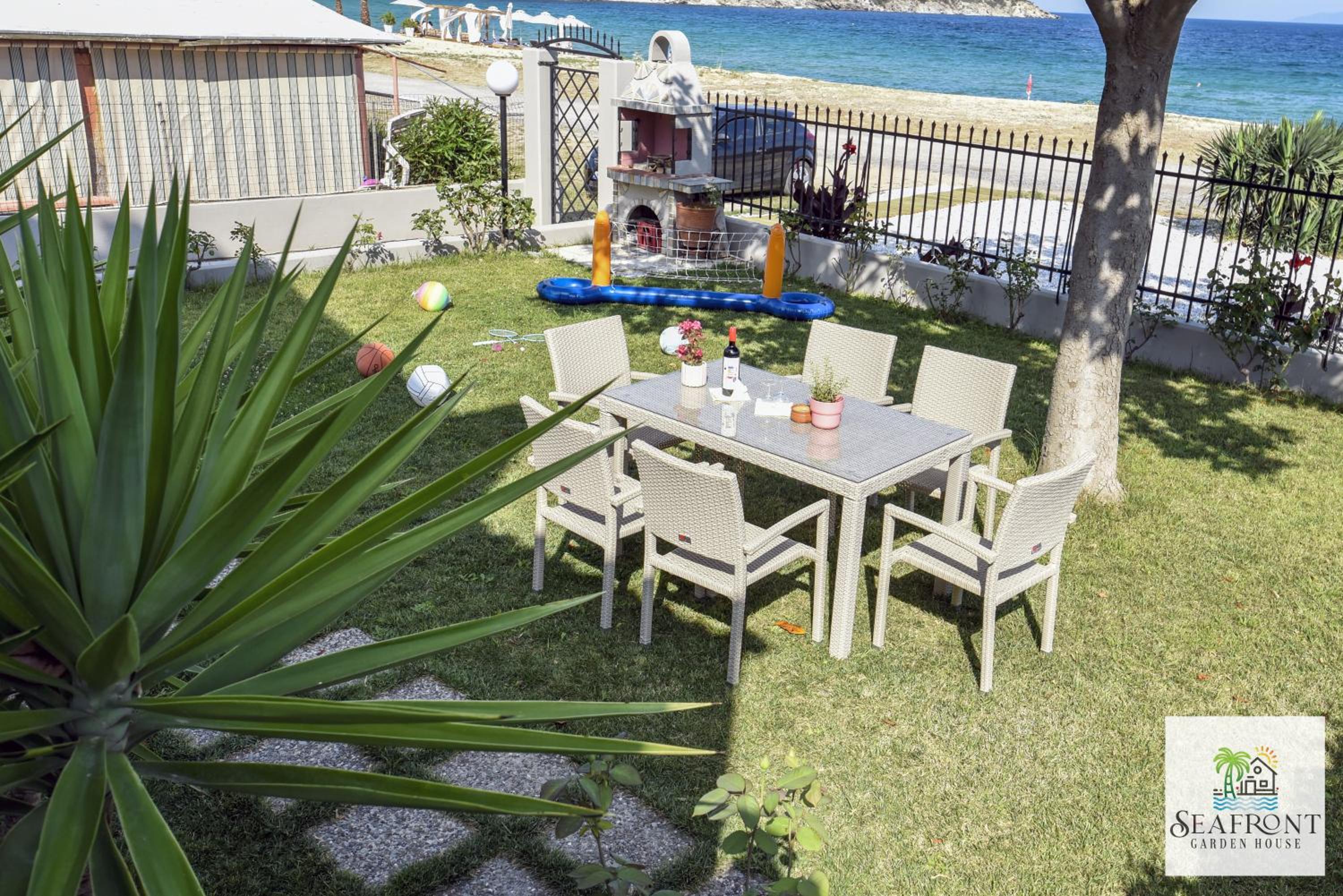 SeafrontGardenHouse
