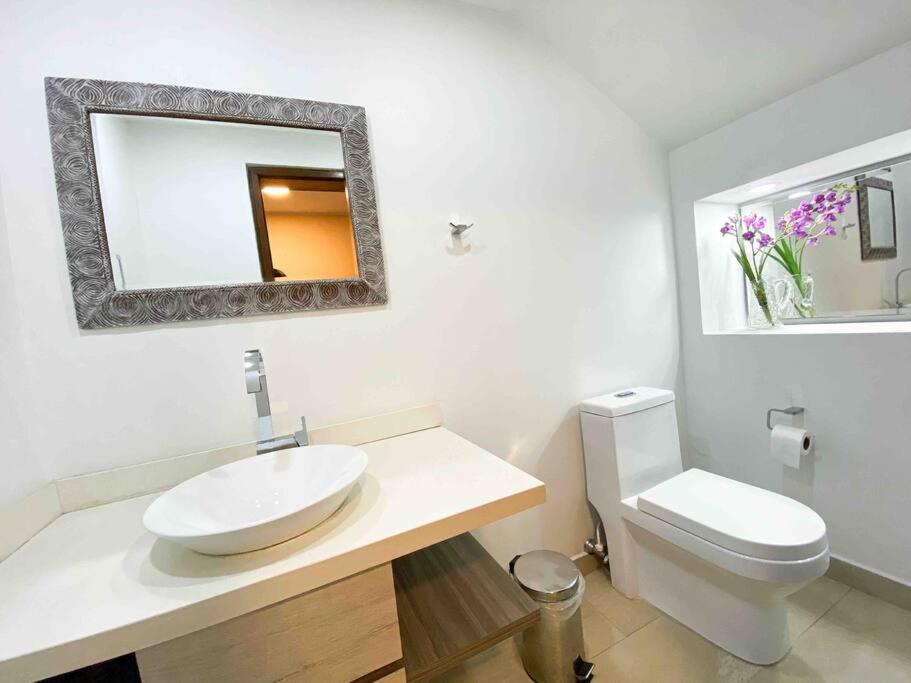 NEW Mansion with pool & jacuzzi, El poblado