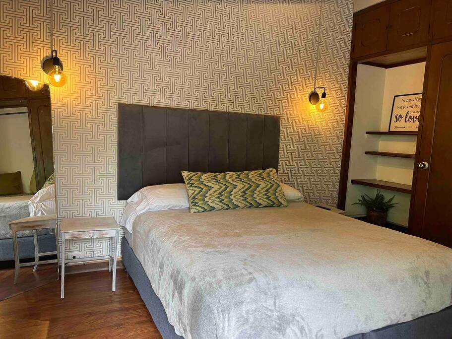 NEW Mansion with pool & jacuzzi, El poblado