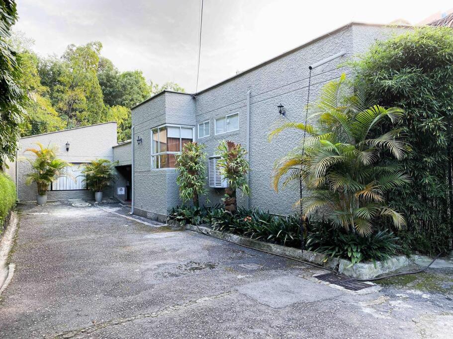NEW Mansion with pool & jacuzzi, El poblado