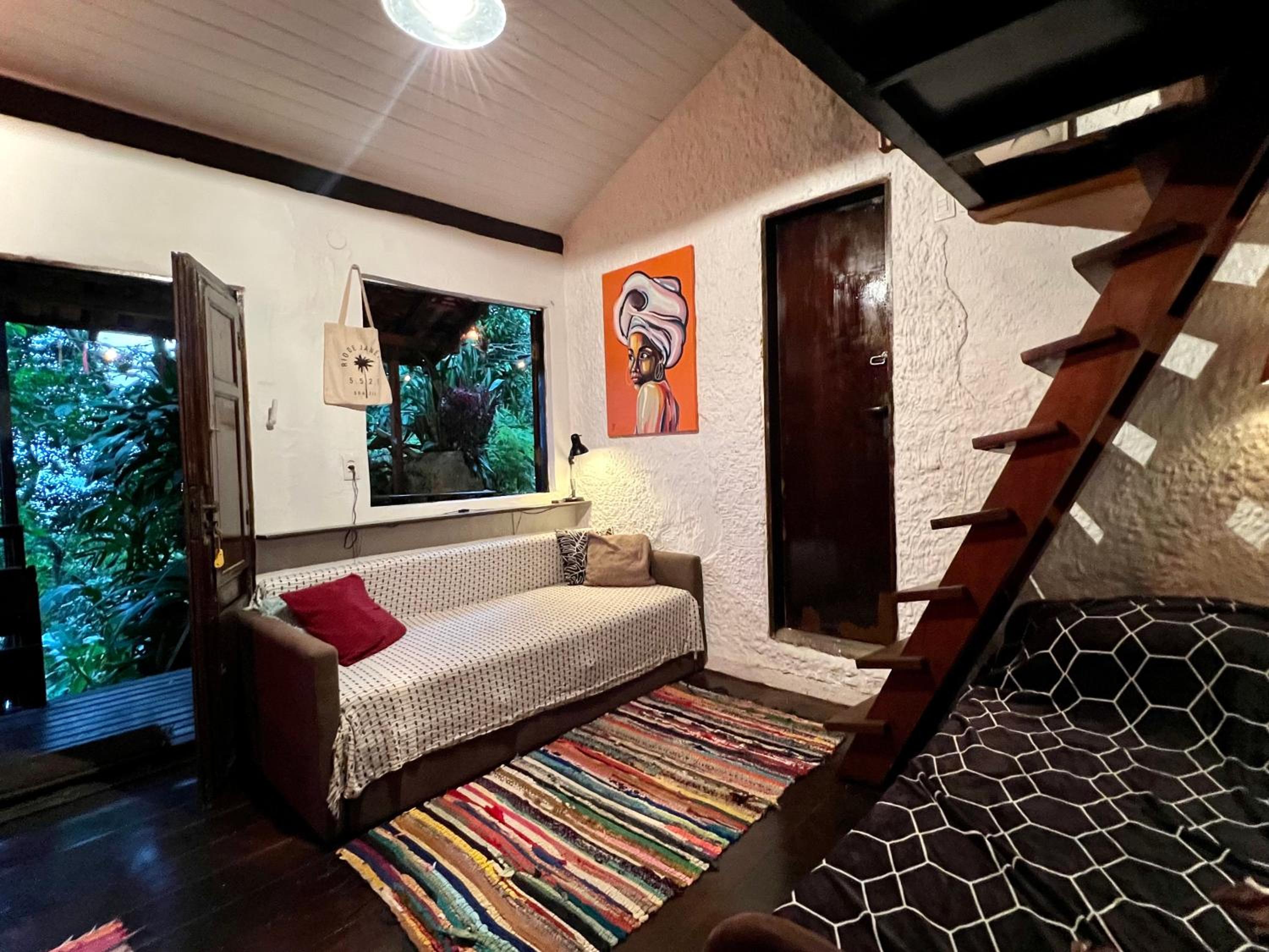 Amazing forest House in the city! Private guest suite - double studio room